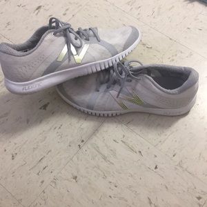 White new balance running shoes